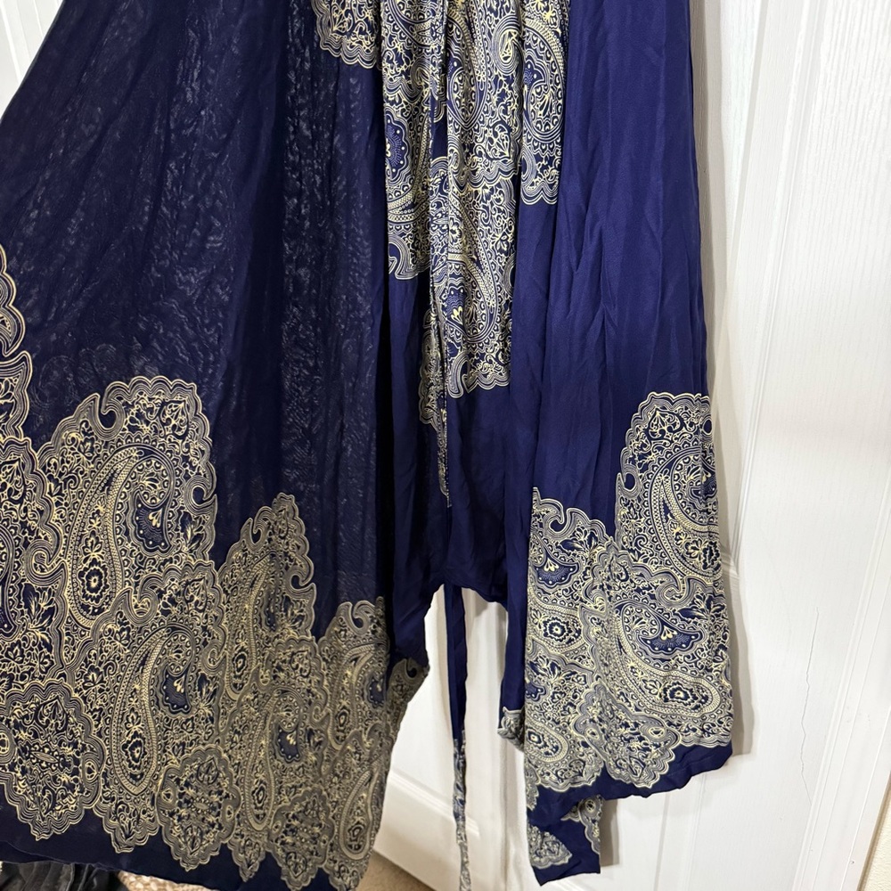Elegant Navy and Cream Paisley Boho Jumpsuit - Picture 4 of 10